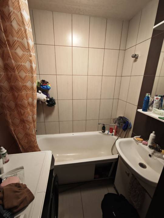 10-193d219e-d76d-4347-918d-0daa3501486b.jpg